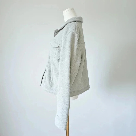 Joie Size XL cropped boxy shacket Sage green button up jacket - Picture 3 of 10